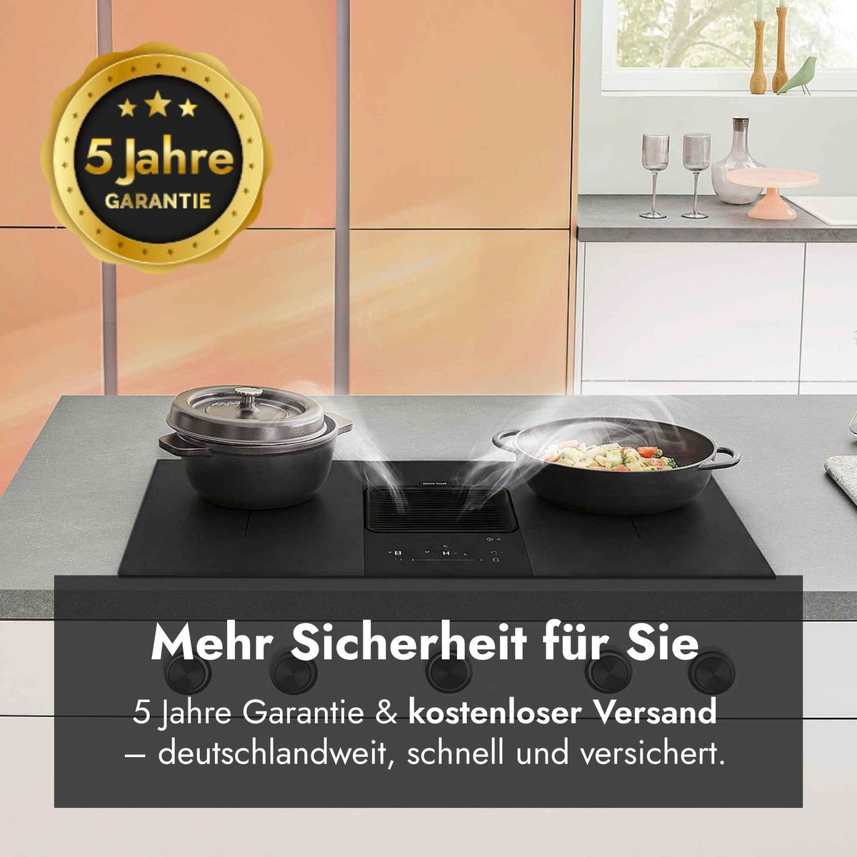 Berbel Downline Performance Kochfeld mit integriertem Abzug in moderner Küche, mit Hinweis auf 5 Jahre Garantie und kostenlosen deutschlandweiten Versand.
