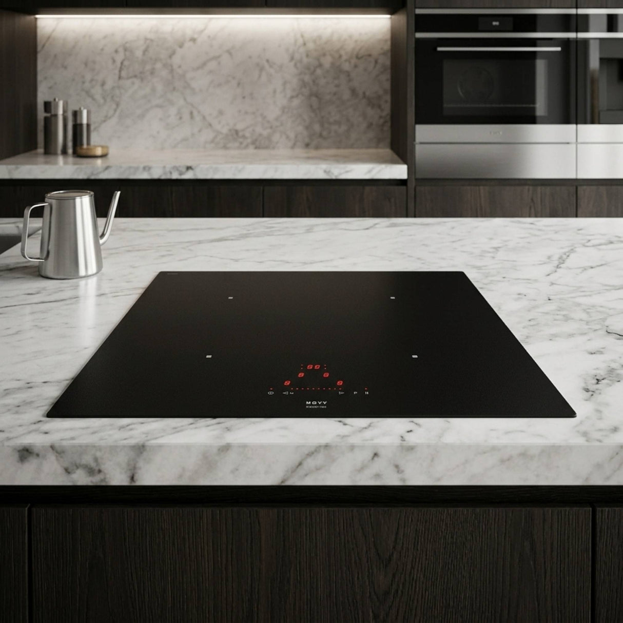 Novy Premium Induktion Comfort Kochfeld mit roter Touch-Bedienung und klarer Oberfläche
