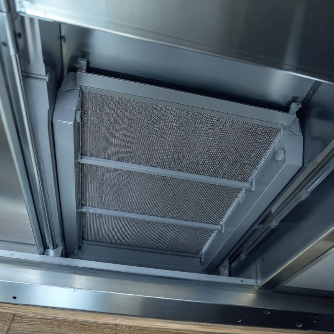Wartungsfreier Ionisierungsfilter für die Umluft-Planung in der Baumann Aura Haube.
